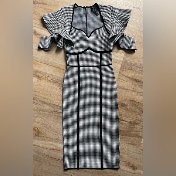 BCBGMaxazaria Structured Houndstooth Jacquard Sheath Dress Flutter Sleeve XS - Picture 1 of 11